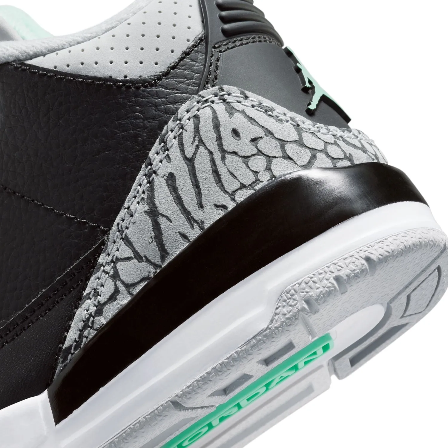 Kids Jordan 3 'Green Glow'