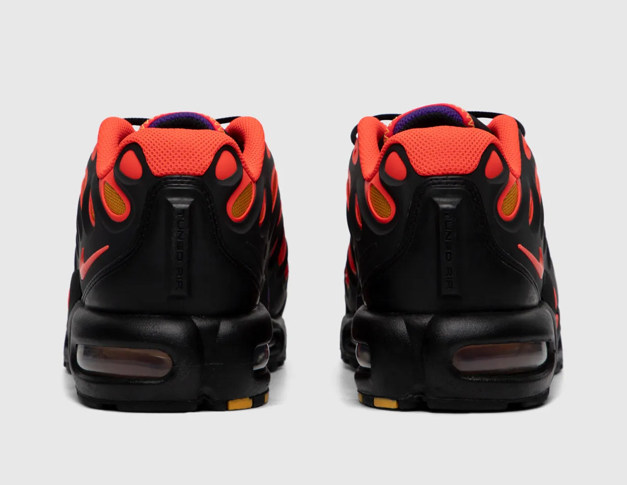 Nike Air Max Plus REM Black / Bright Crimson - Field Purple