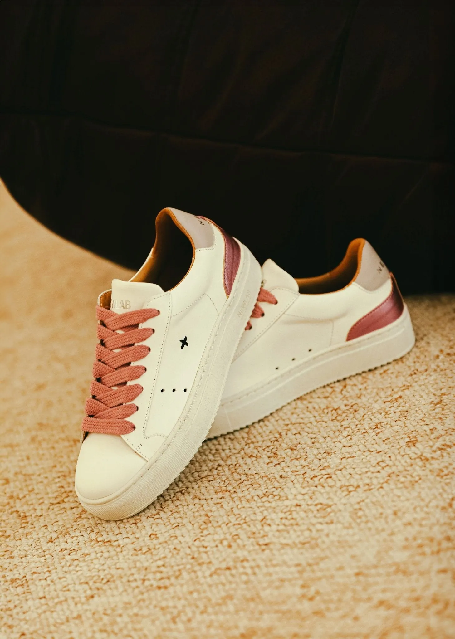 NL10 White/Pink 2